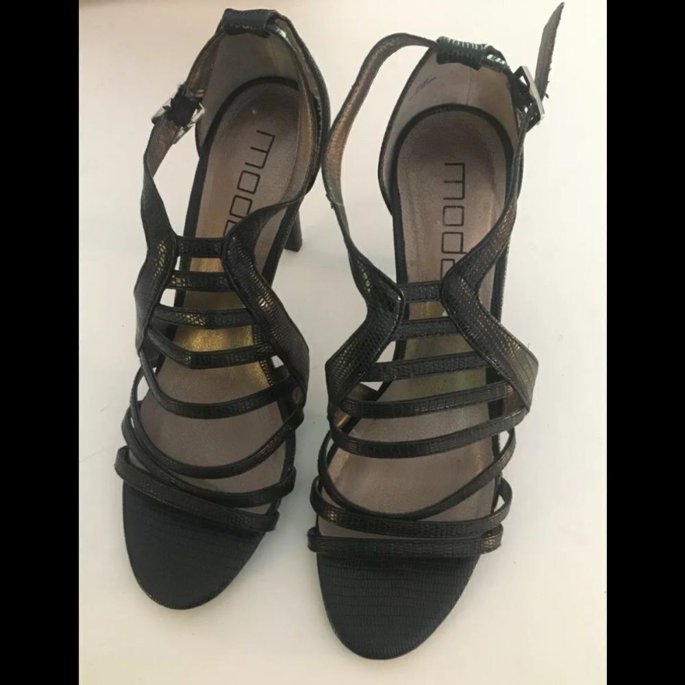 Moda Spana 3.5” High Heel Shoes NWOT size 8.5